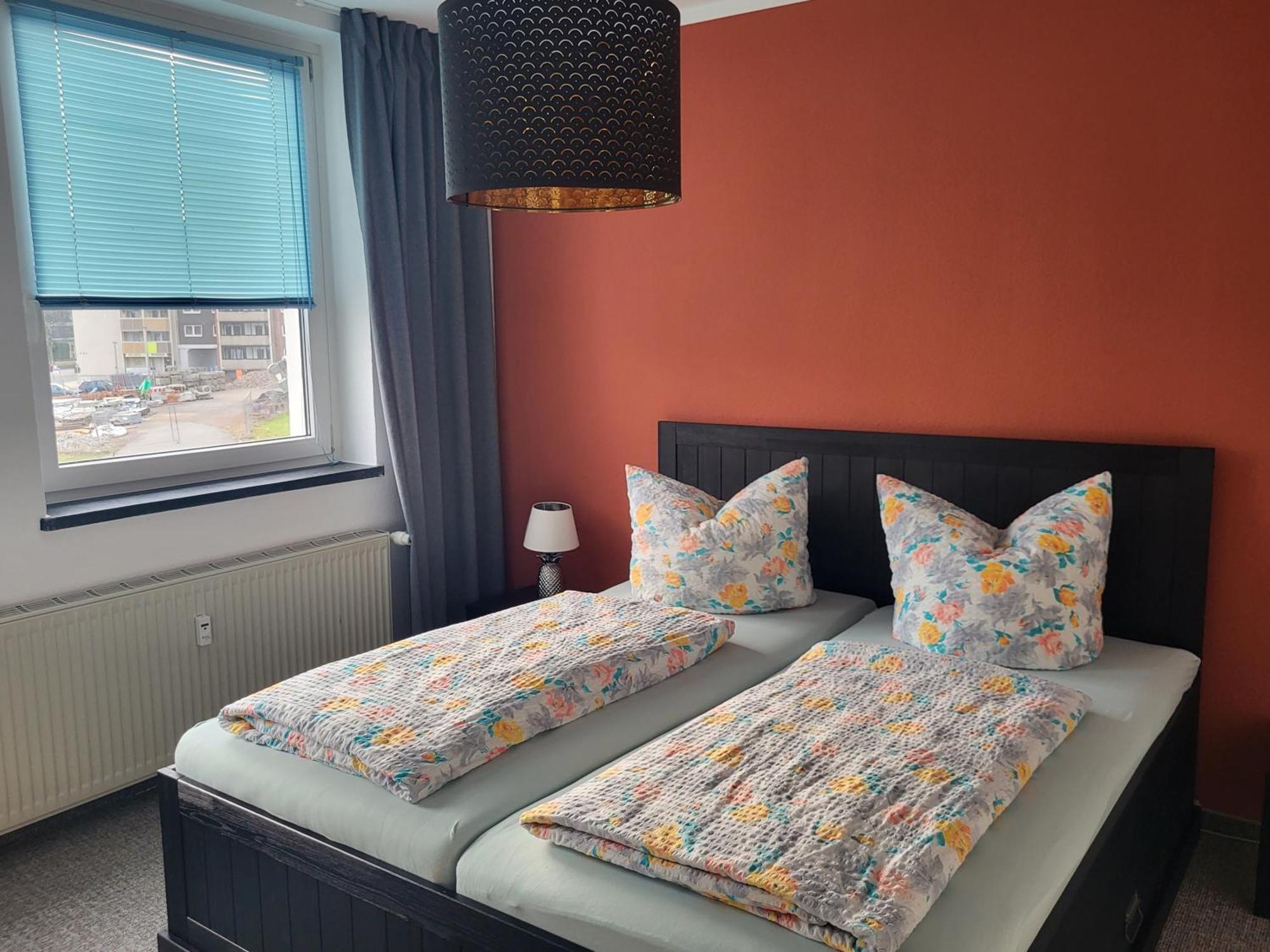 Apartment - Gaestewohnung - Unterkunft Monteure เคมนิตซ์ ภายนอก รูปภาพ